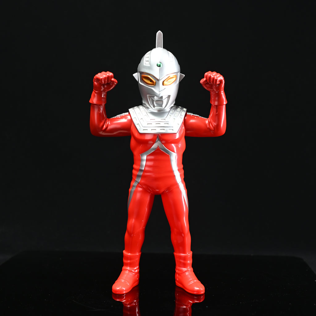 ULTRASEVEN (Appearance Pose)
