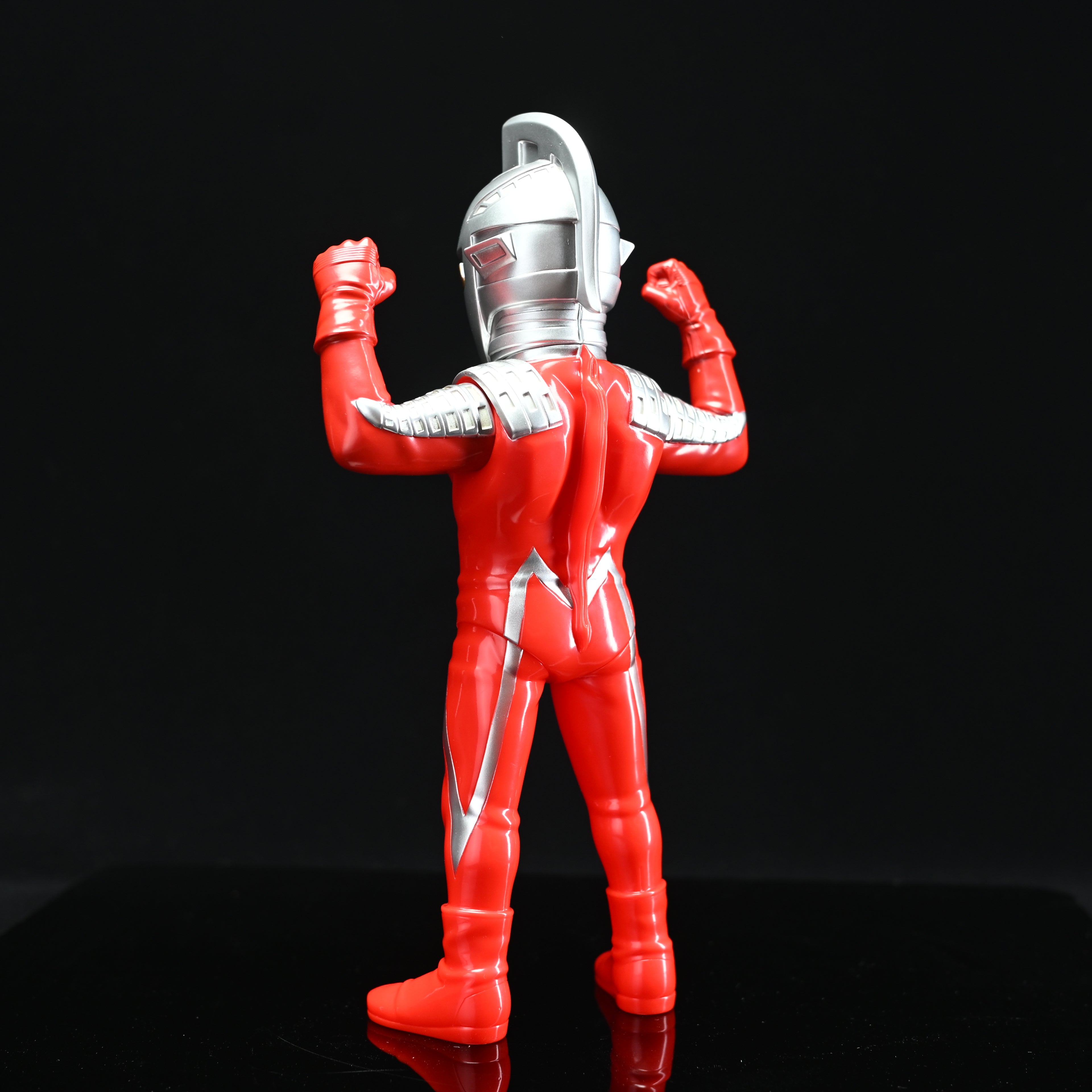 ULTRASEVEN (Appearance Pose)