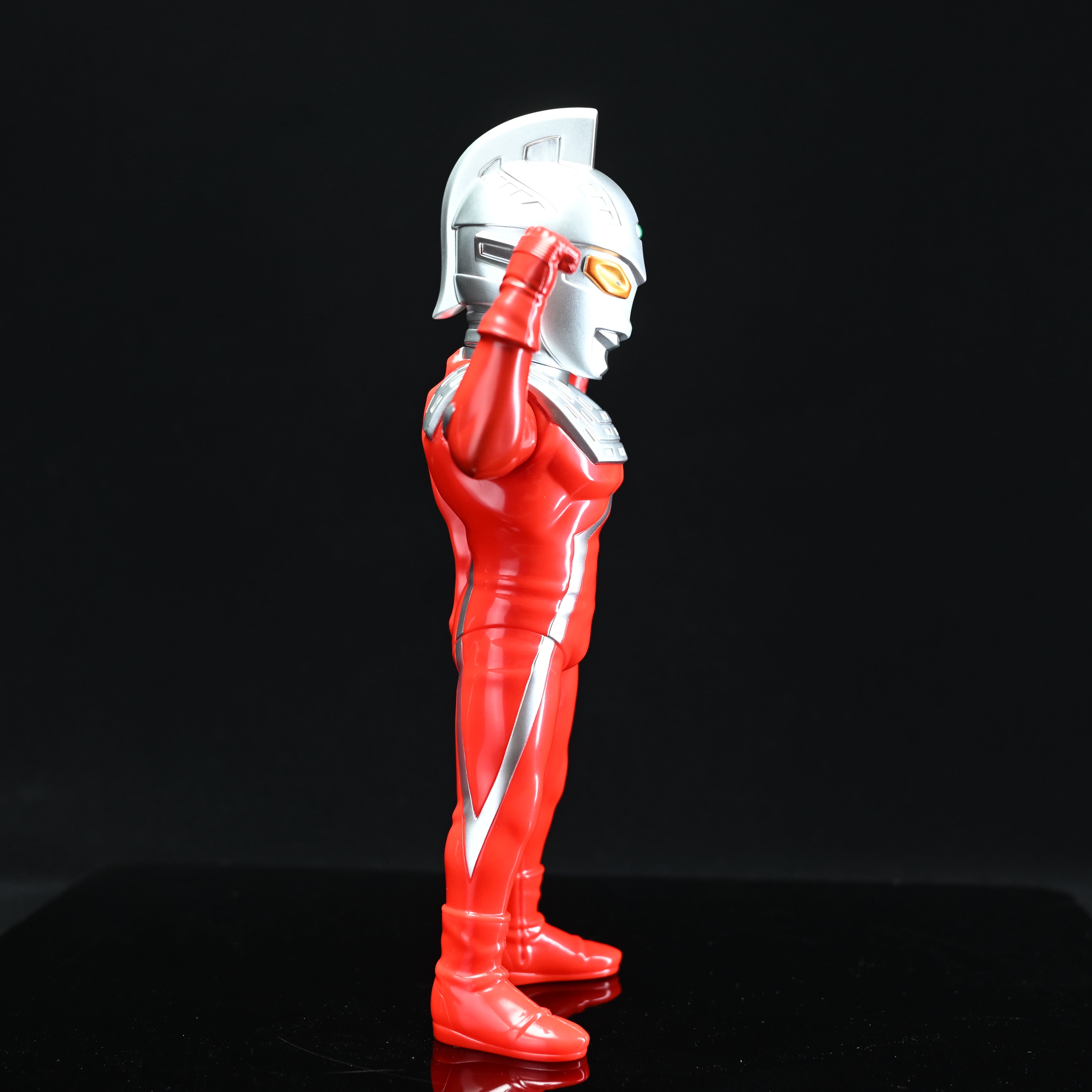 ULTRASEVEN (Appearance Pose)
