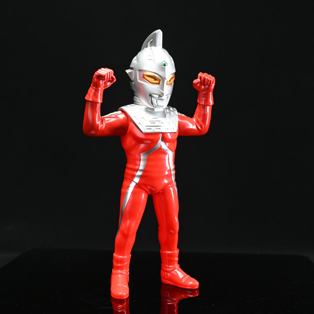 ULTRASEVEN (Appearance Pose)