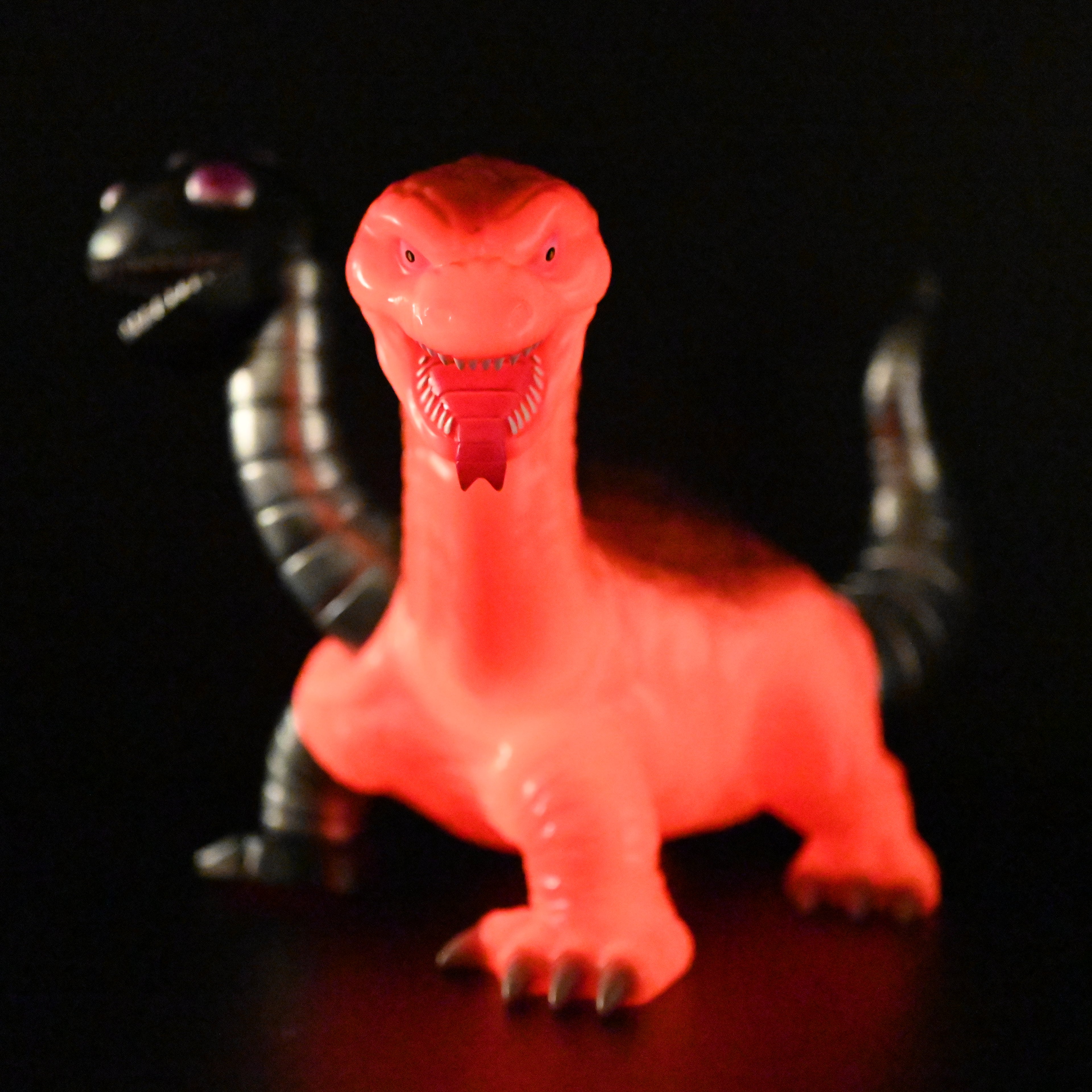 MECHASAURUS ZUU 3rd Colorway (Red Glow-in-Dark)
