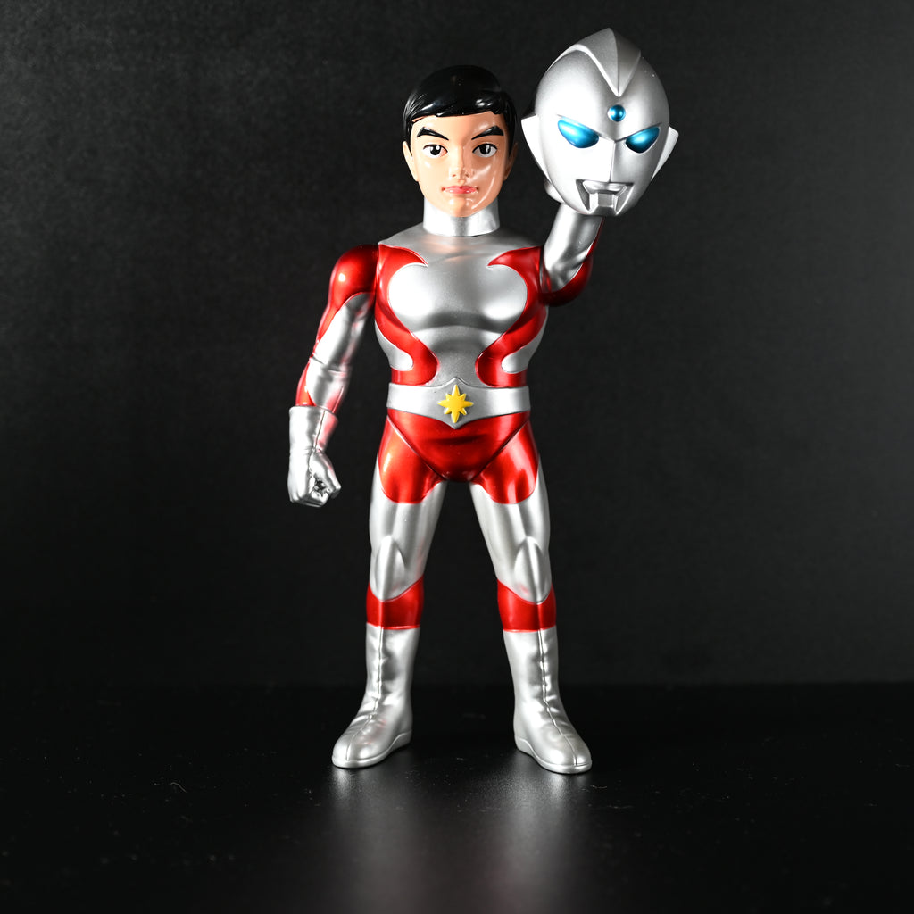 ALIEN EMERALD 3rd Colorway (Metallic Silver)