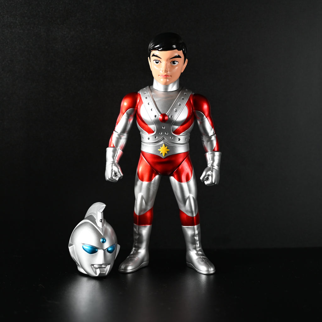 ALIEN EMERALD KAIN 3rd Colorway (Metallic Silver)