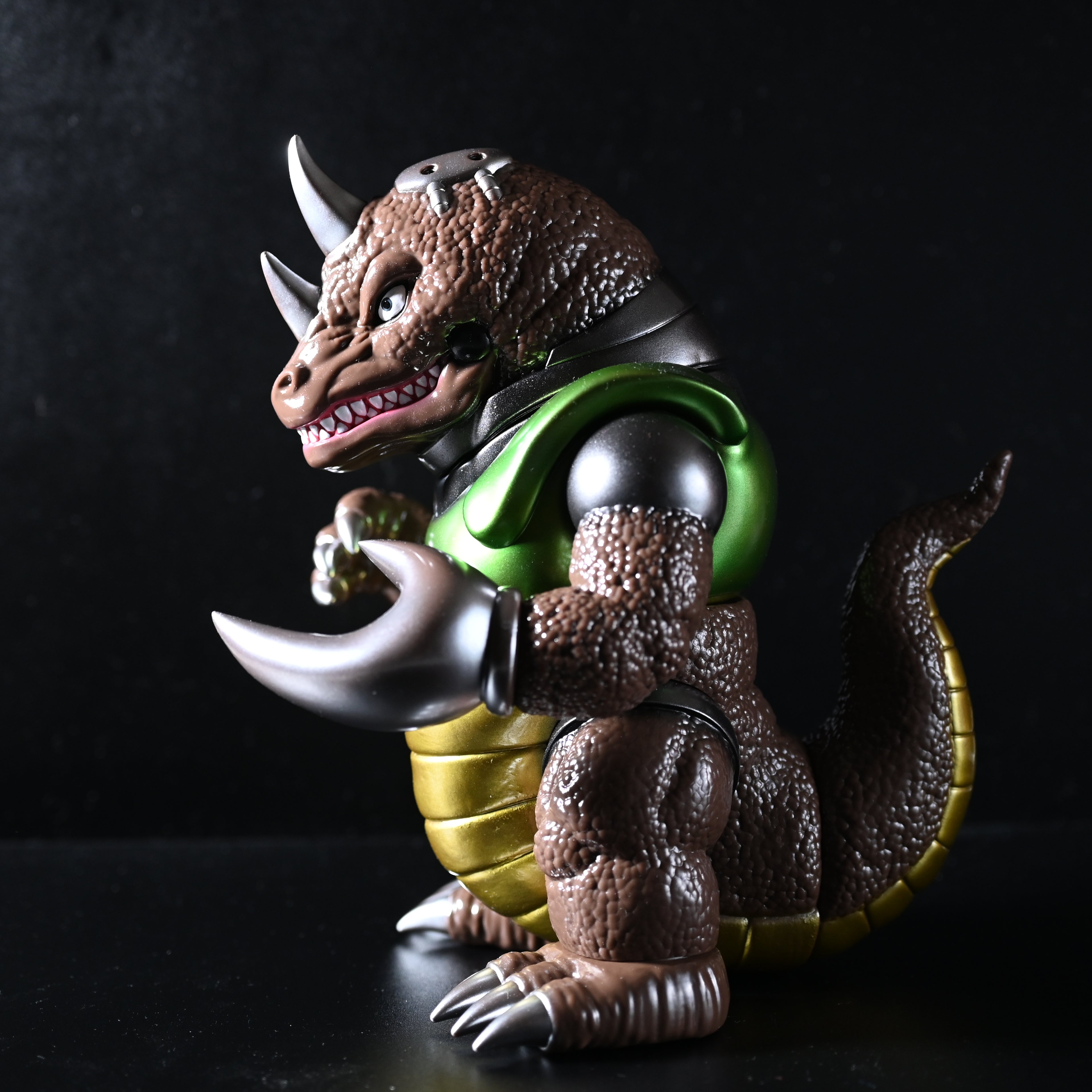 MECHASAURUS SAKI Debut Colorway