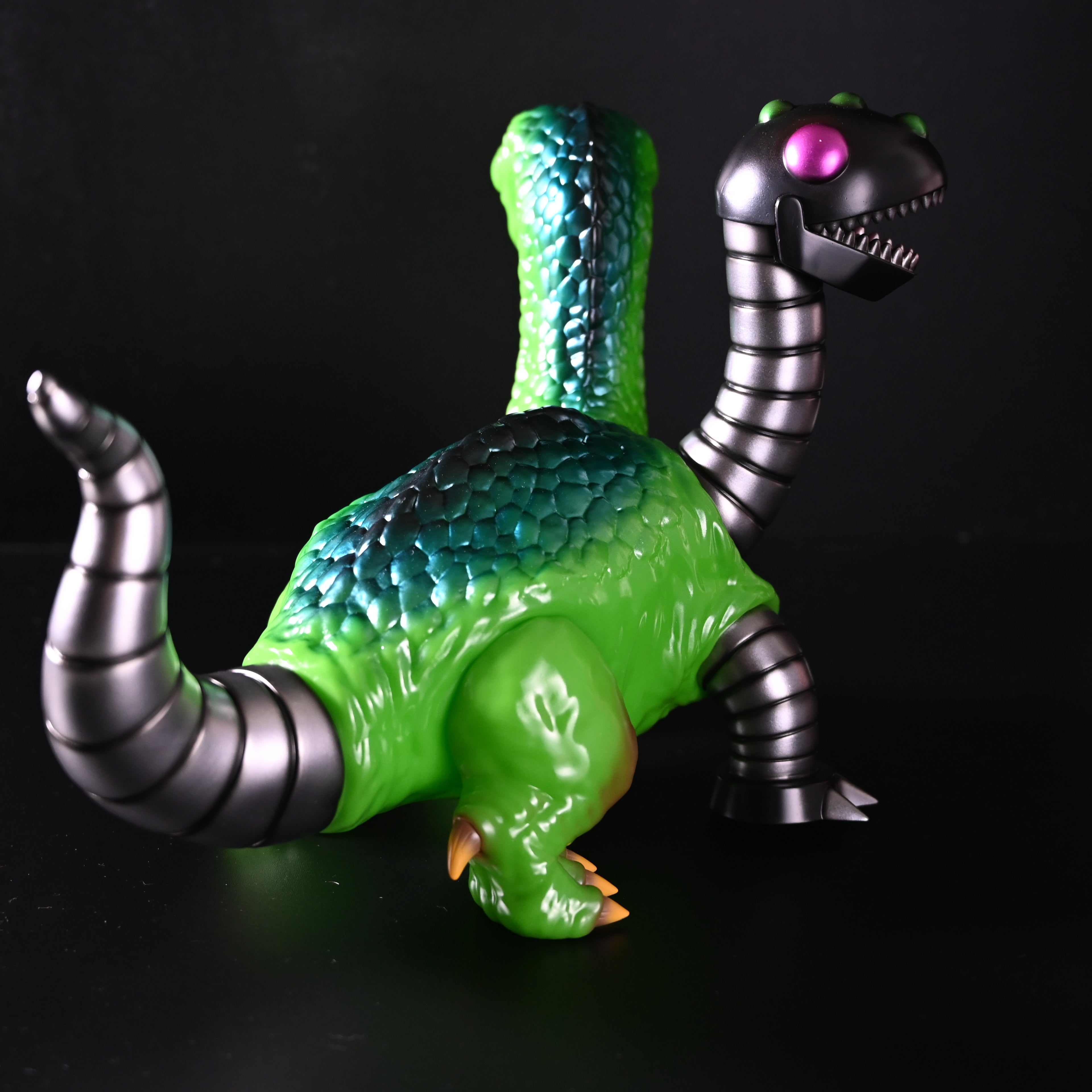MECHASAURUS ZUU 2nd Colorway (Green)