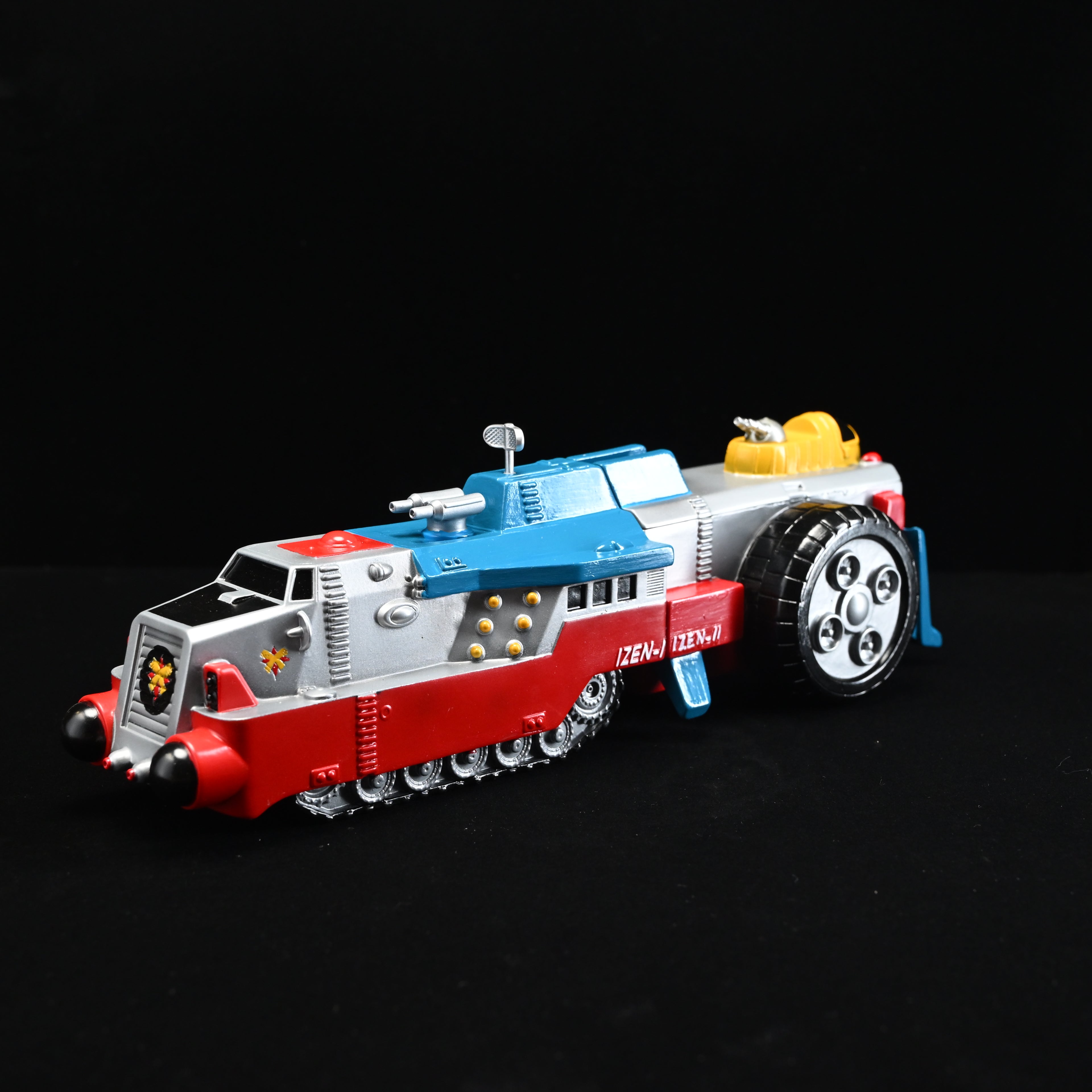 IZEN I and IZEN II Set Debut Colorway