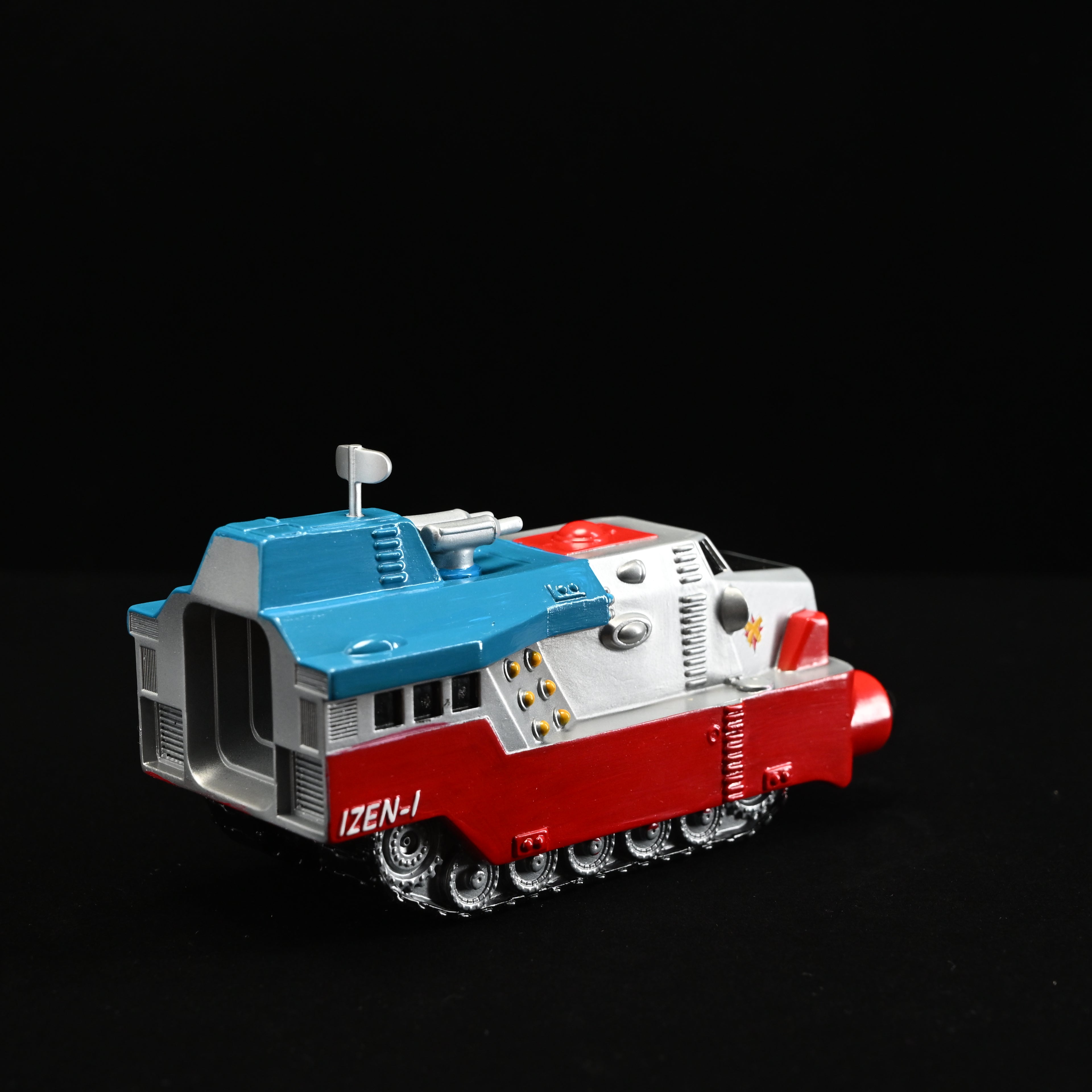 IZEN I and IZEN II Set Debut Colorway