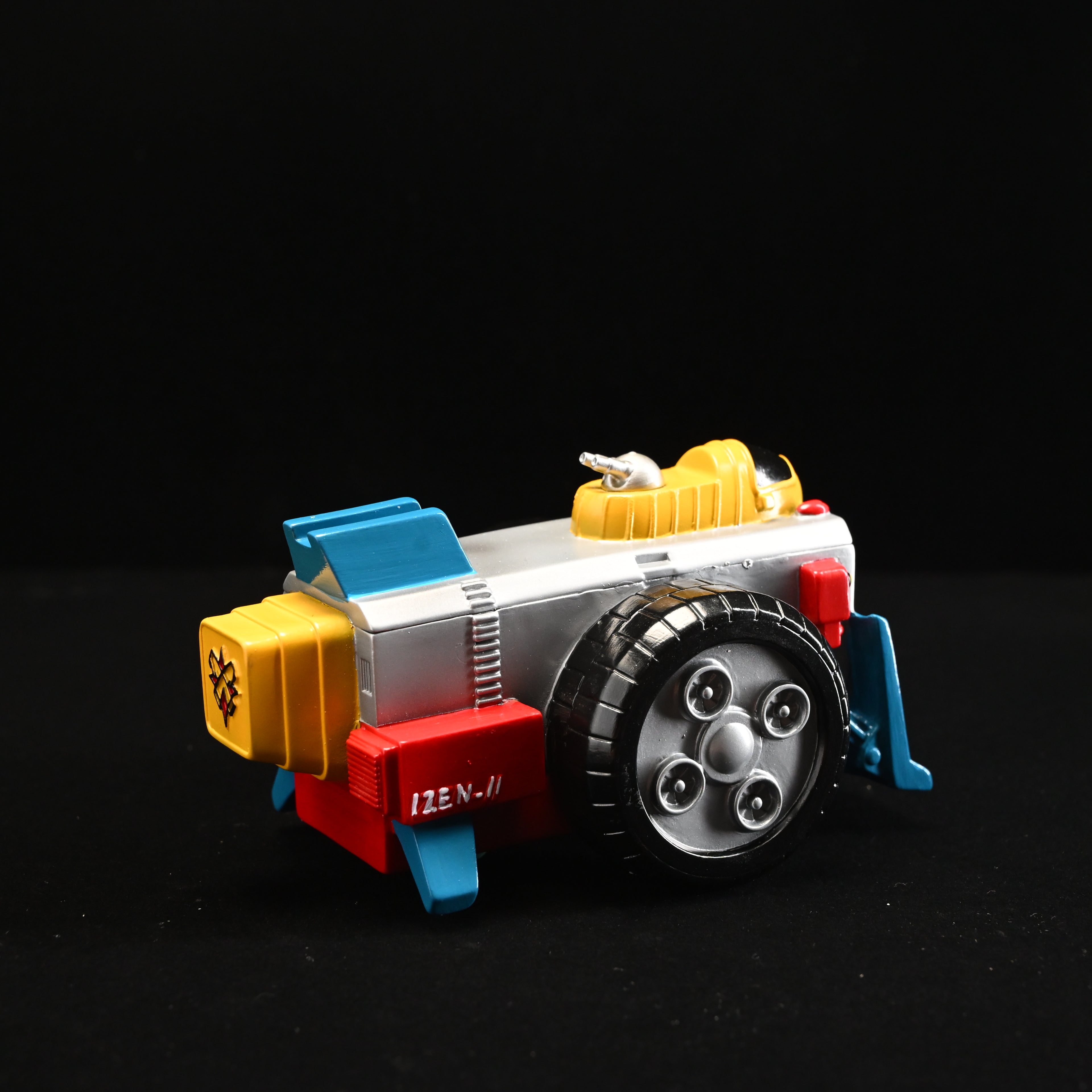 IZEN I and IZEN II Set Debut Colorway