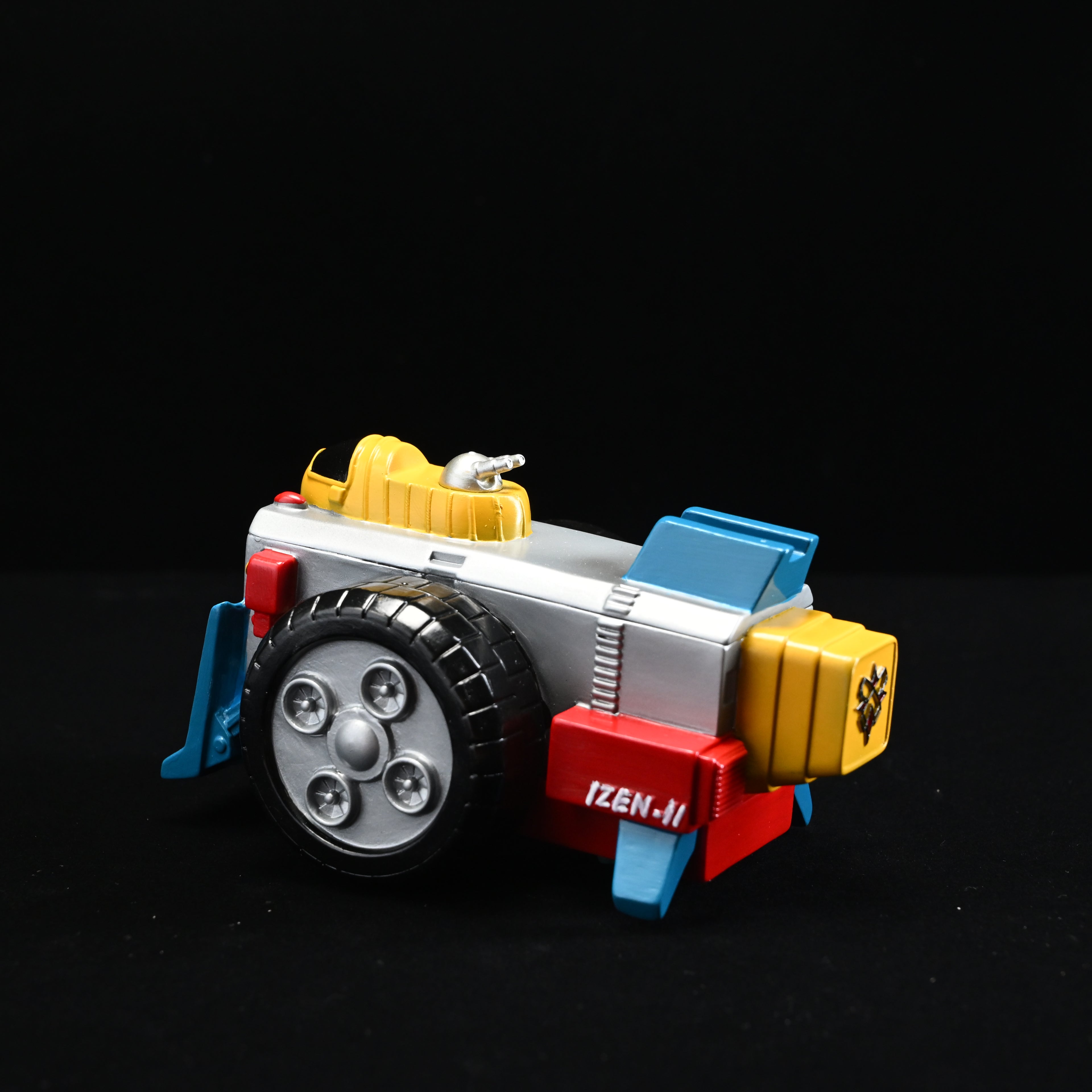 IZEN I and IZEN II Set Debut Colorway