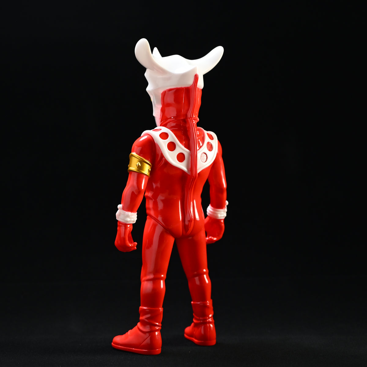 ULTRAMAN LEO GLow-in_Dark Colorway