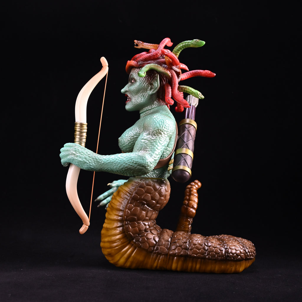 THE MEDUSA — VINTAGE-STYLE SOFT VINYL