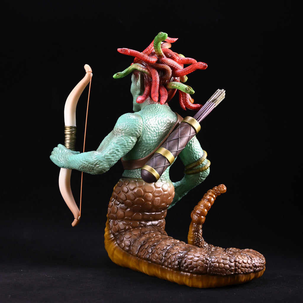 THE MEDUSA — VINTAGE-STYLE SOFT VINYL