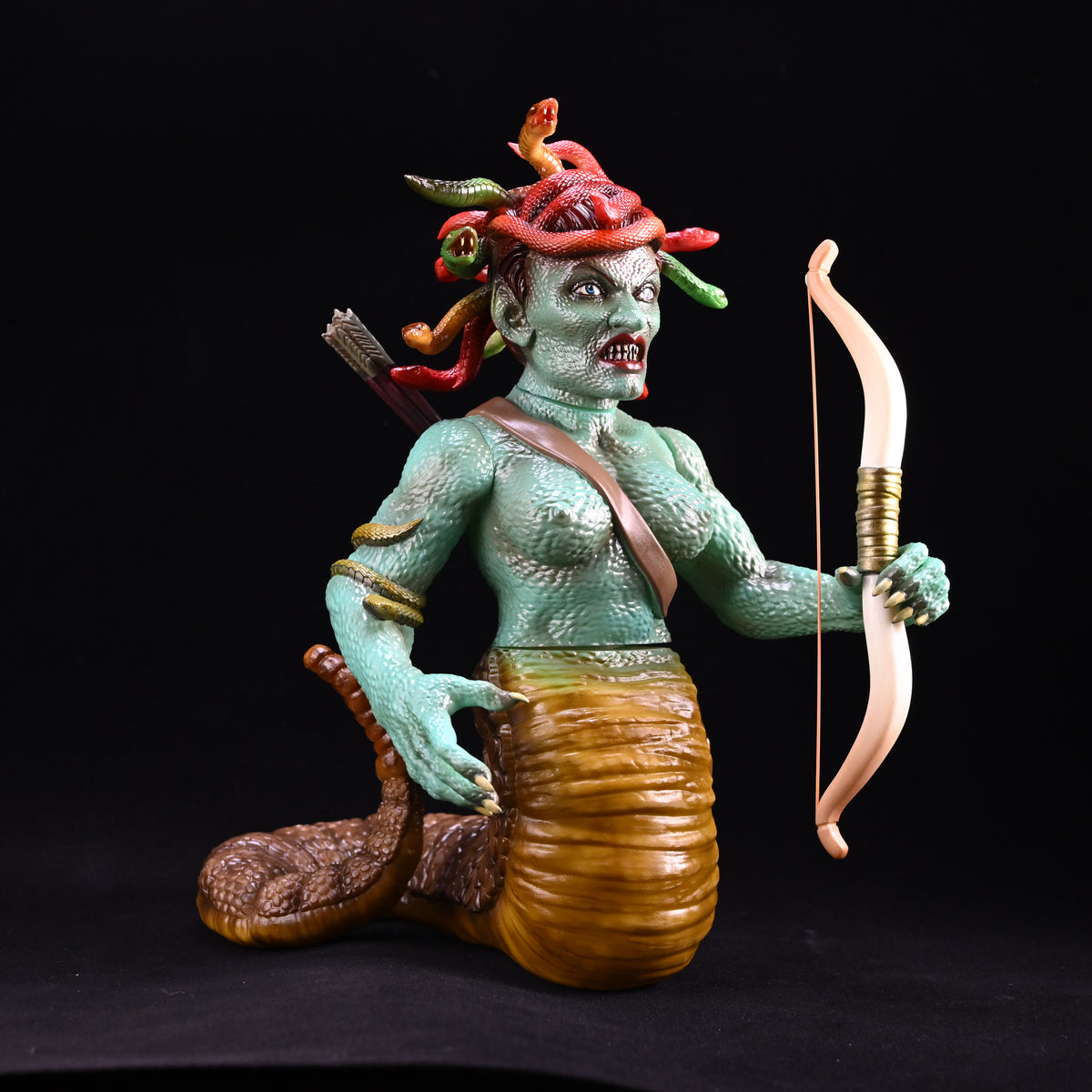 THE MEDUSA — VINTAGE-STYLE SOFT VINYL