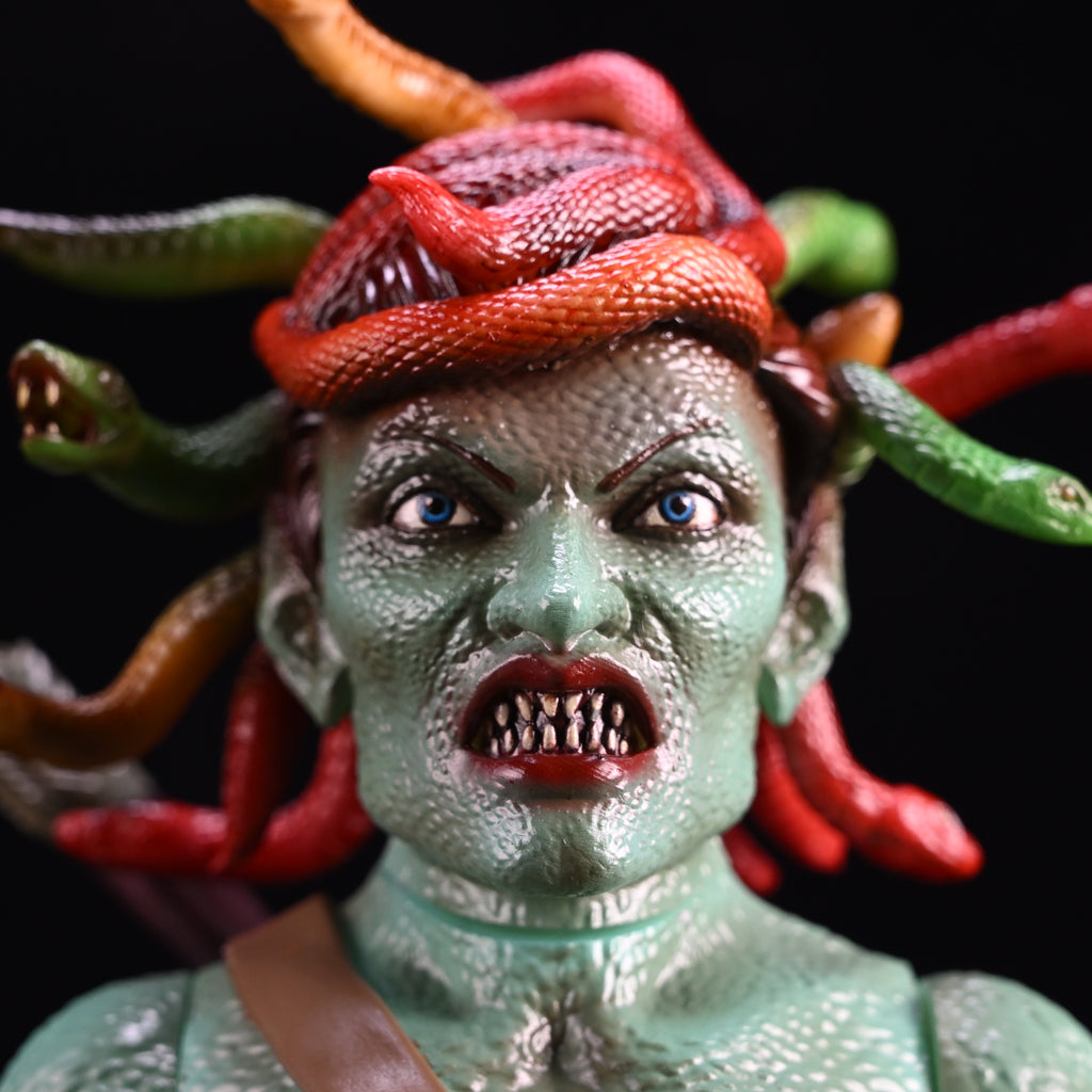 THE MEDUSA — VINTAGE-STYLE SOFT VINYL