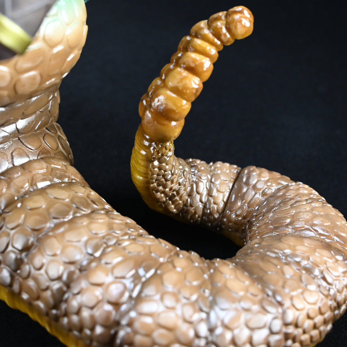 THE MEDUSA — VINTAGE-STYLE SOFT VINYL