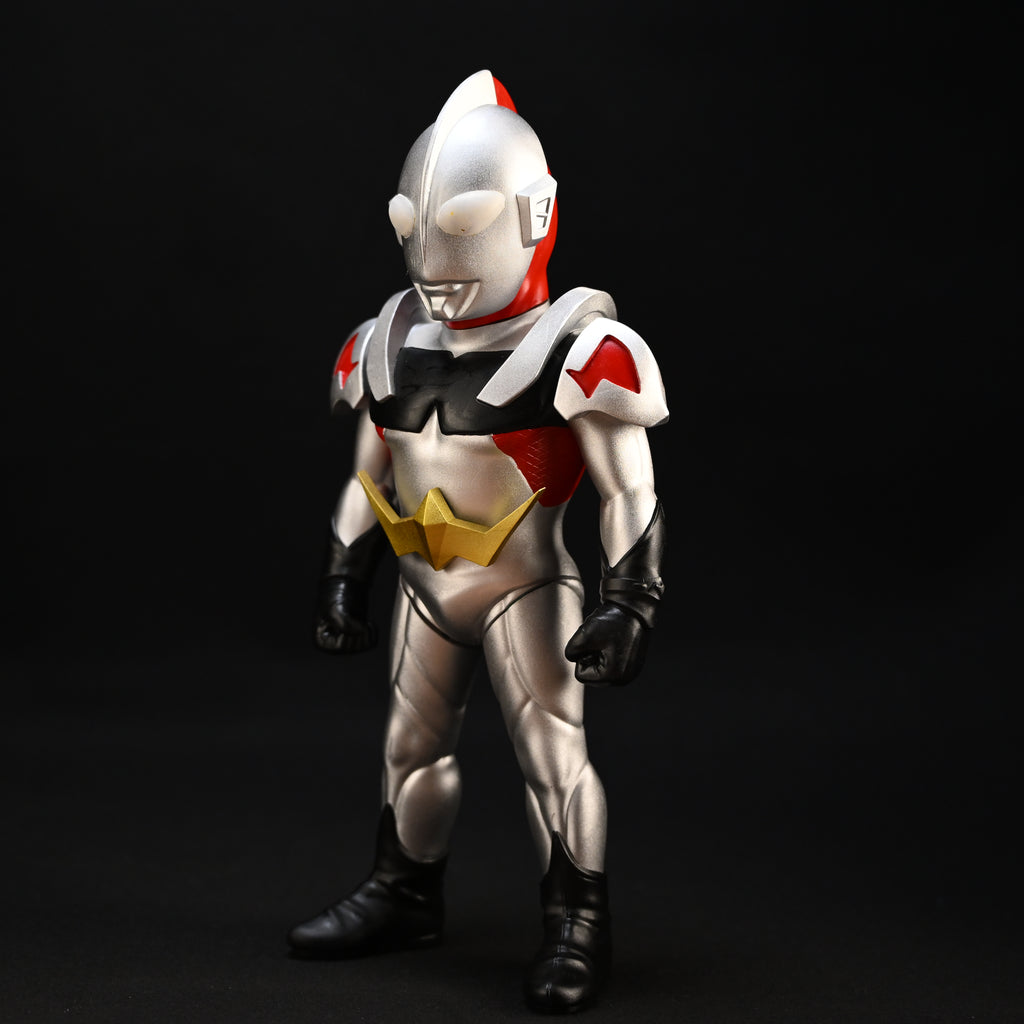 ULTRAMAN MELOS / ZOFFY ARMORED FORM