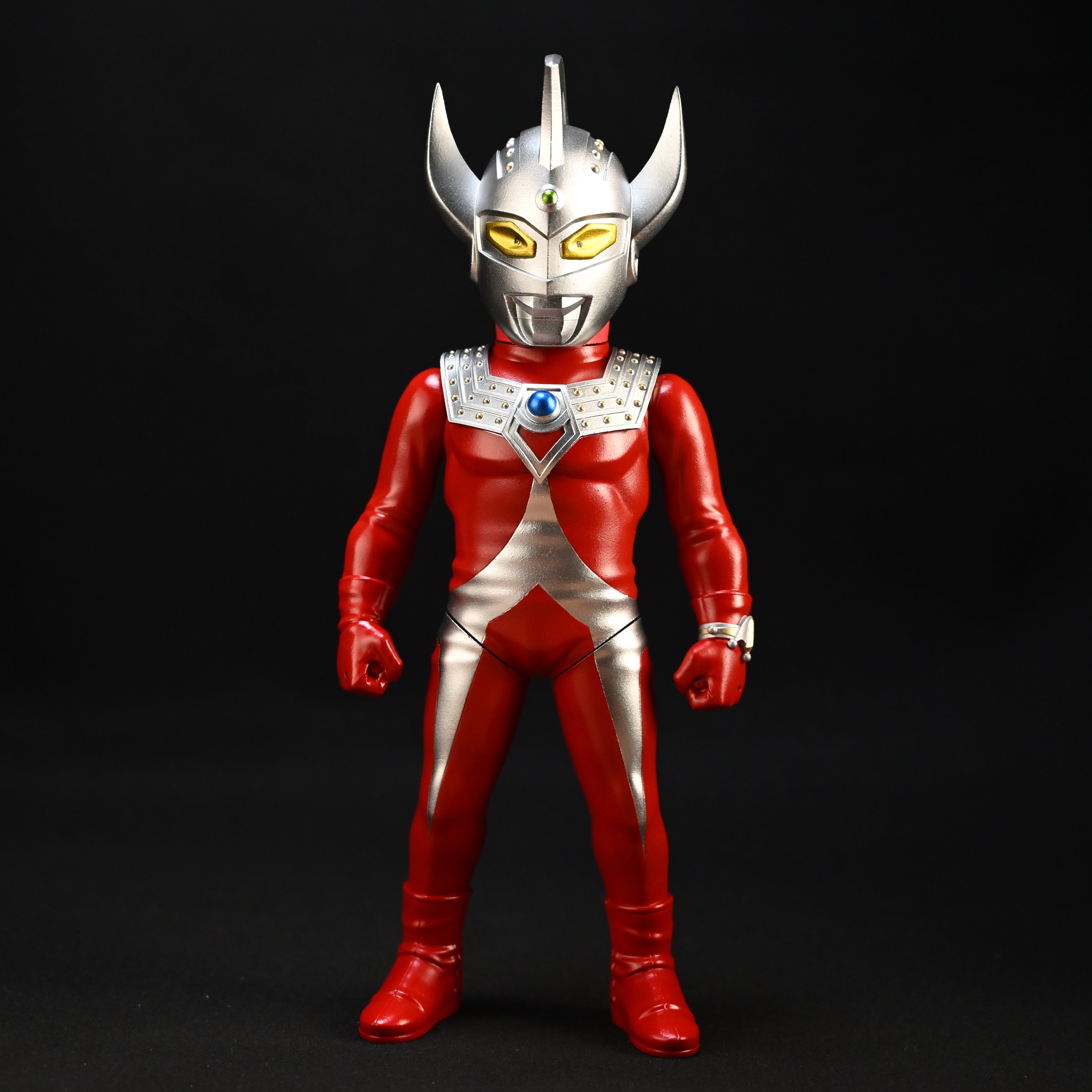 ULTRAMAN TARO Debut Colorway