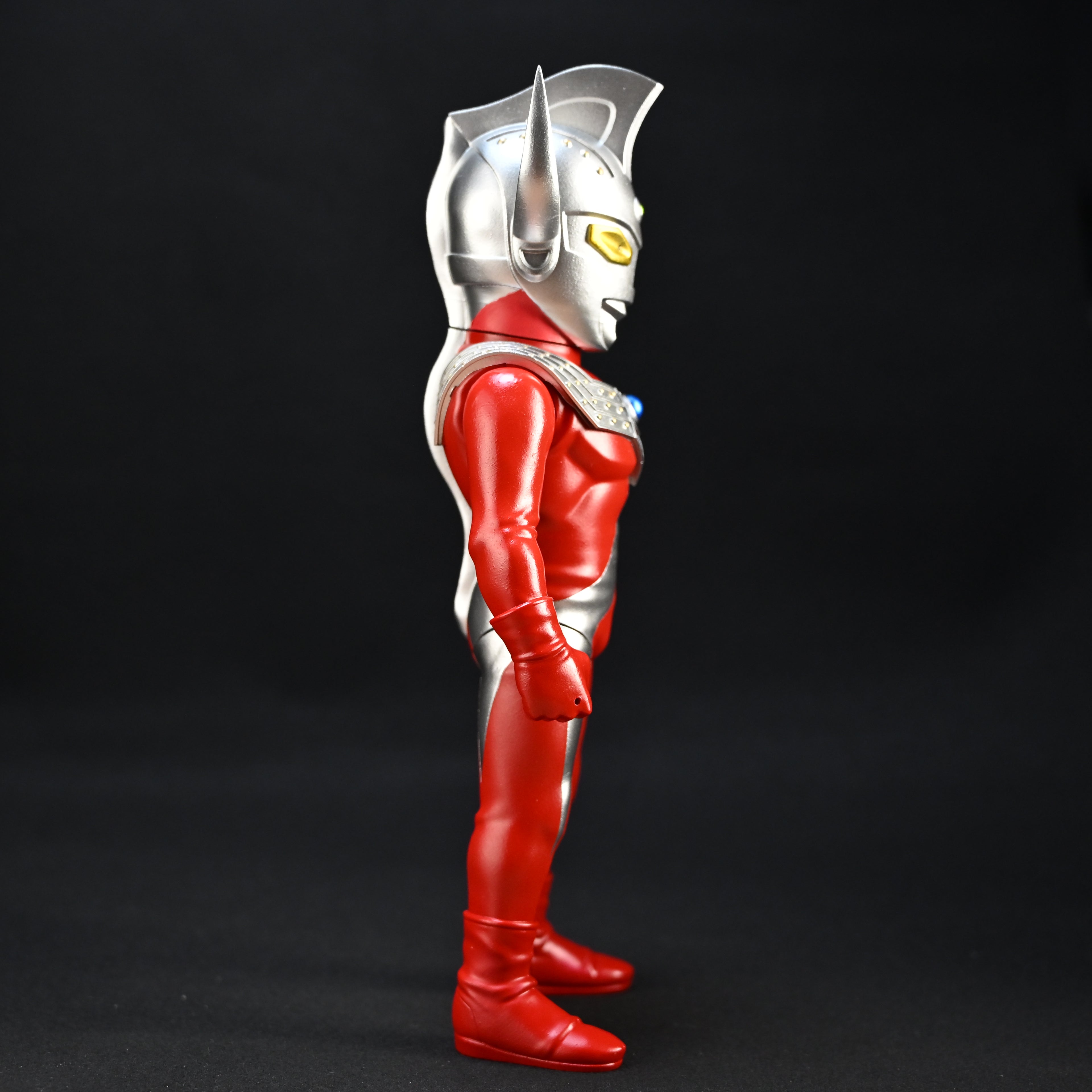 ULTRAMAN TARO Debut Colorway