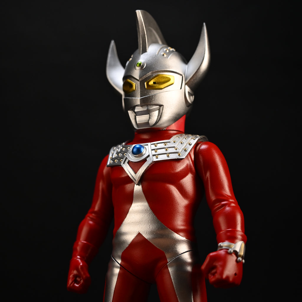 ULTRAMAN TARO Debut Colorway