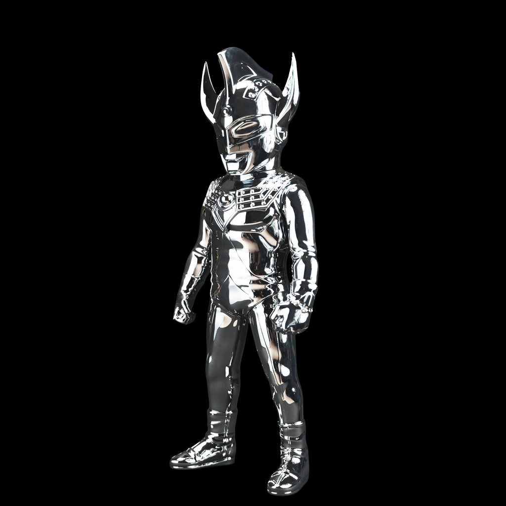 ULTRAMAN TARO Silver Chrome Version