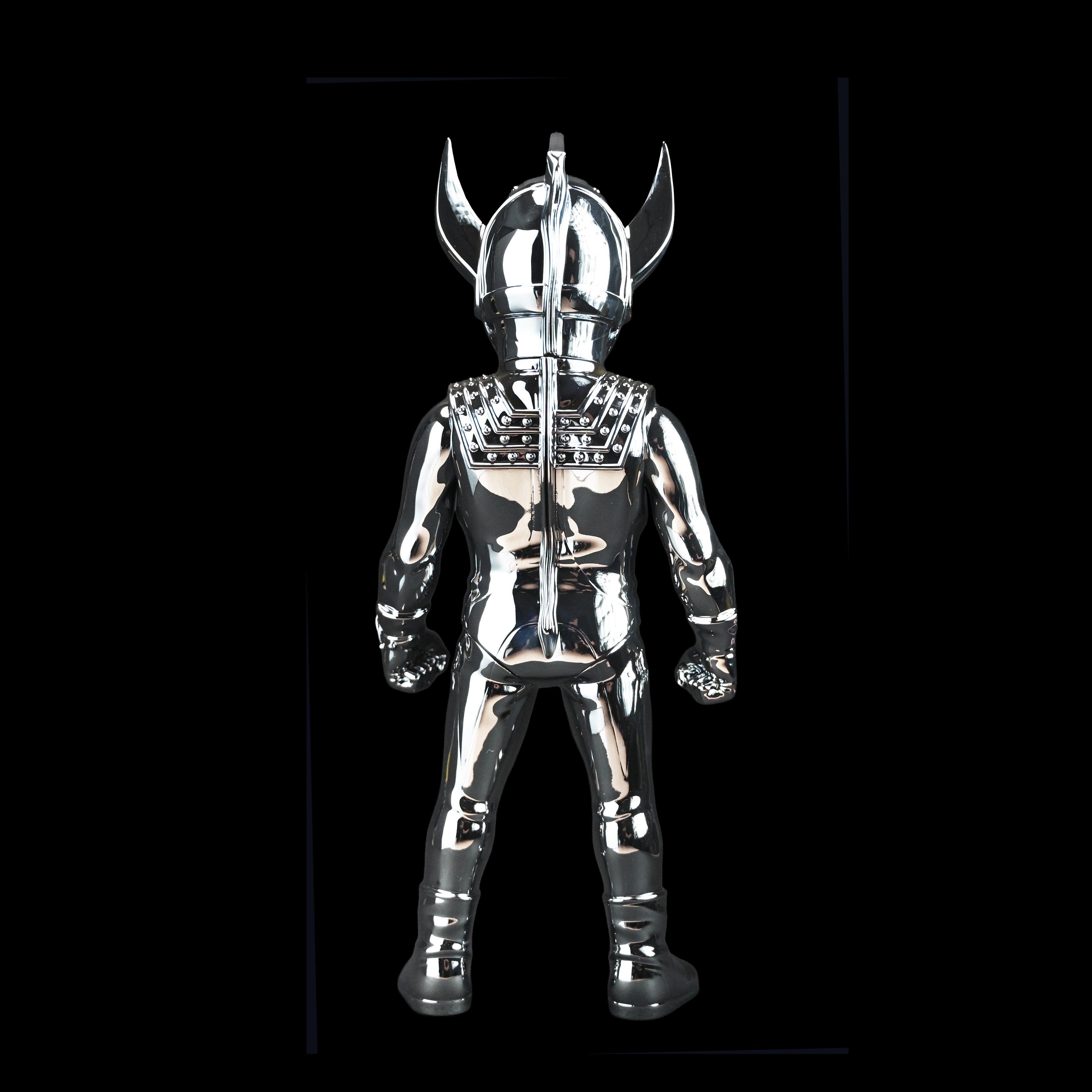 ULTRAMAN TARO Silver Chrome Version