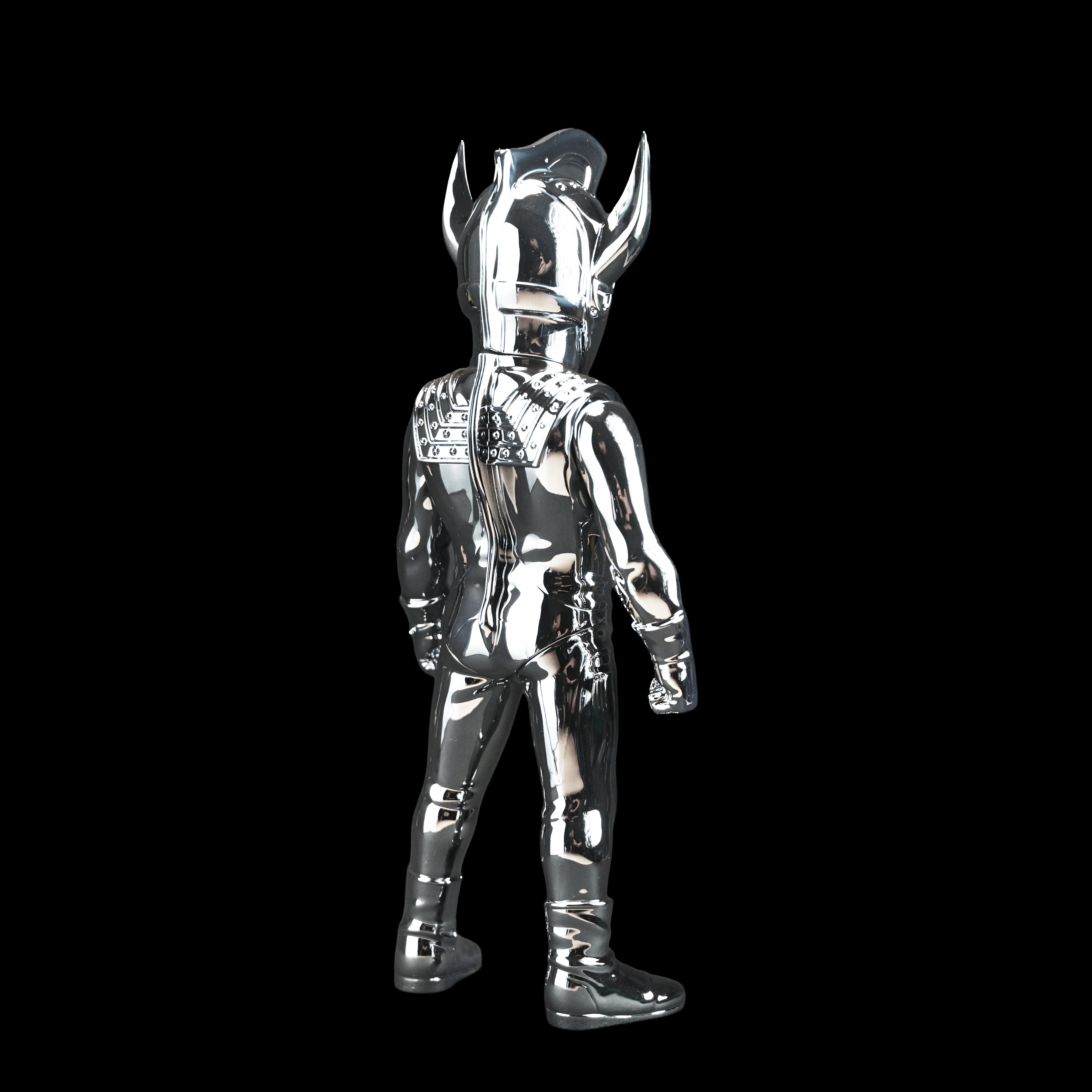 ULTRAMAN TARO Silver Chrome Version