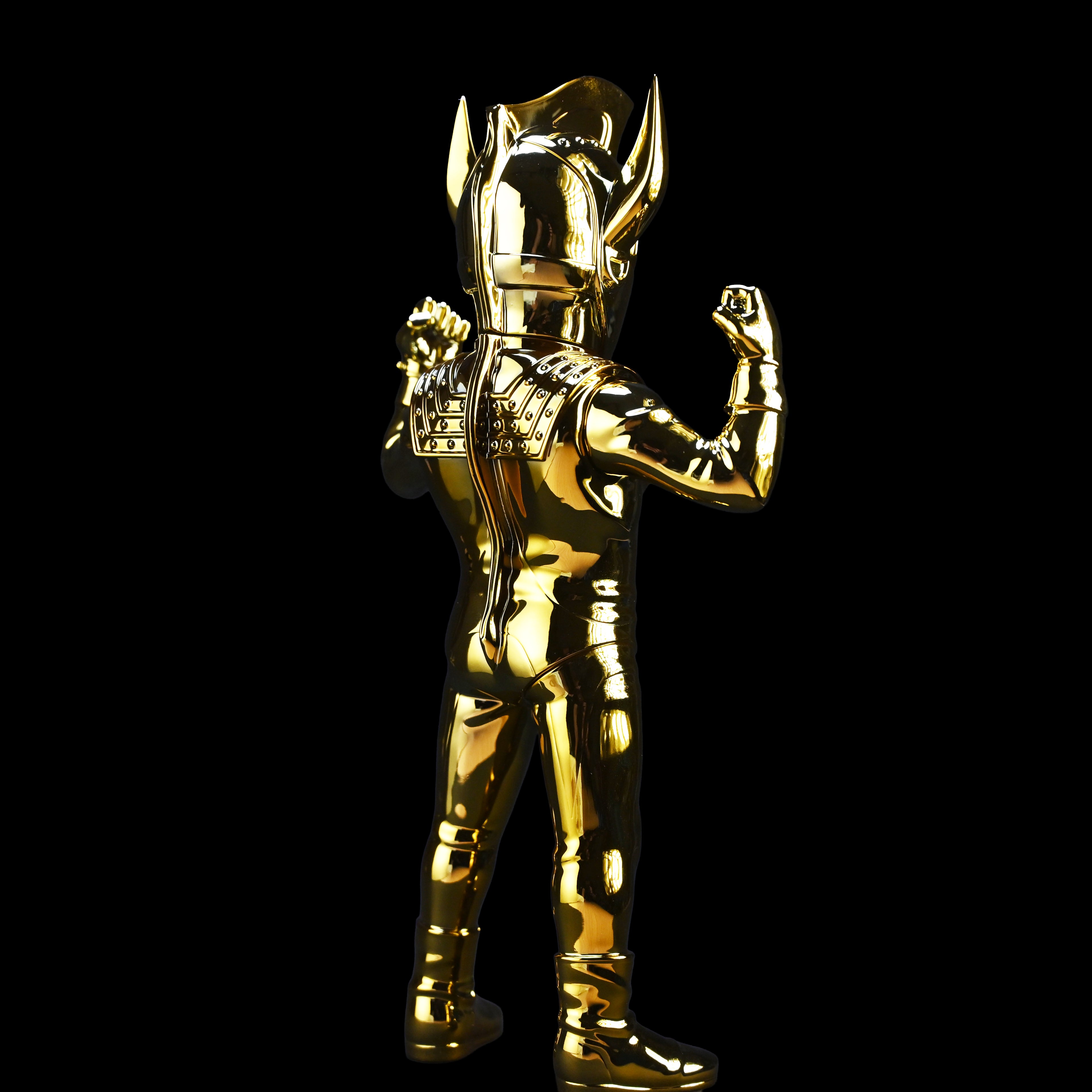 ULTRAMAN TARO Gold Chrome Ultra Dynamite Pose Version