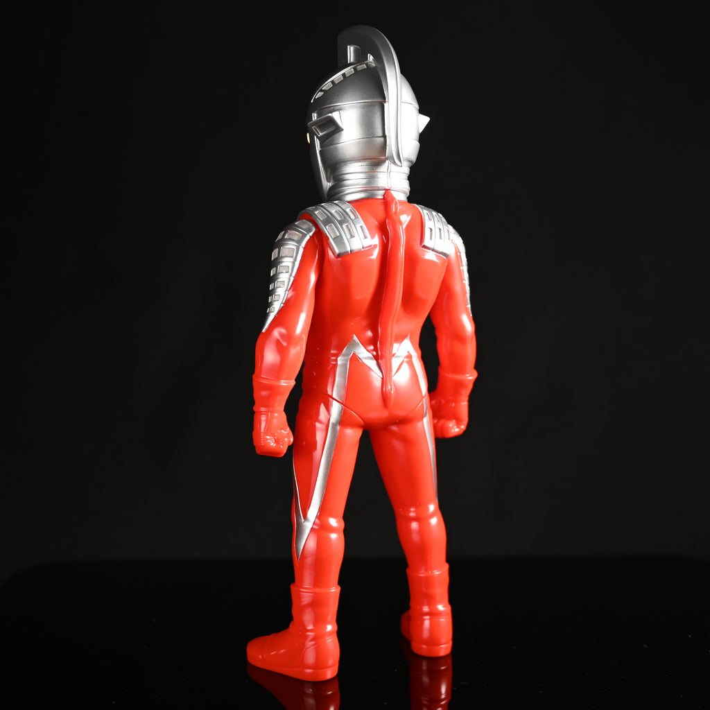 ULTRASEVEN Debut Colorway