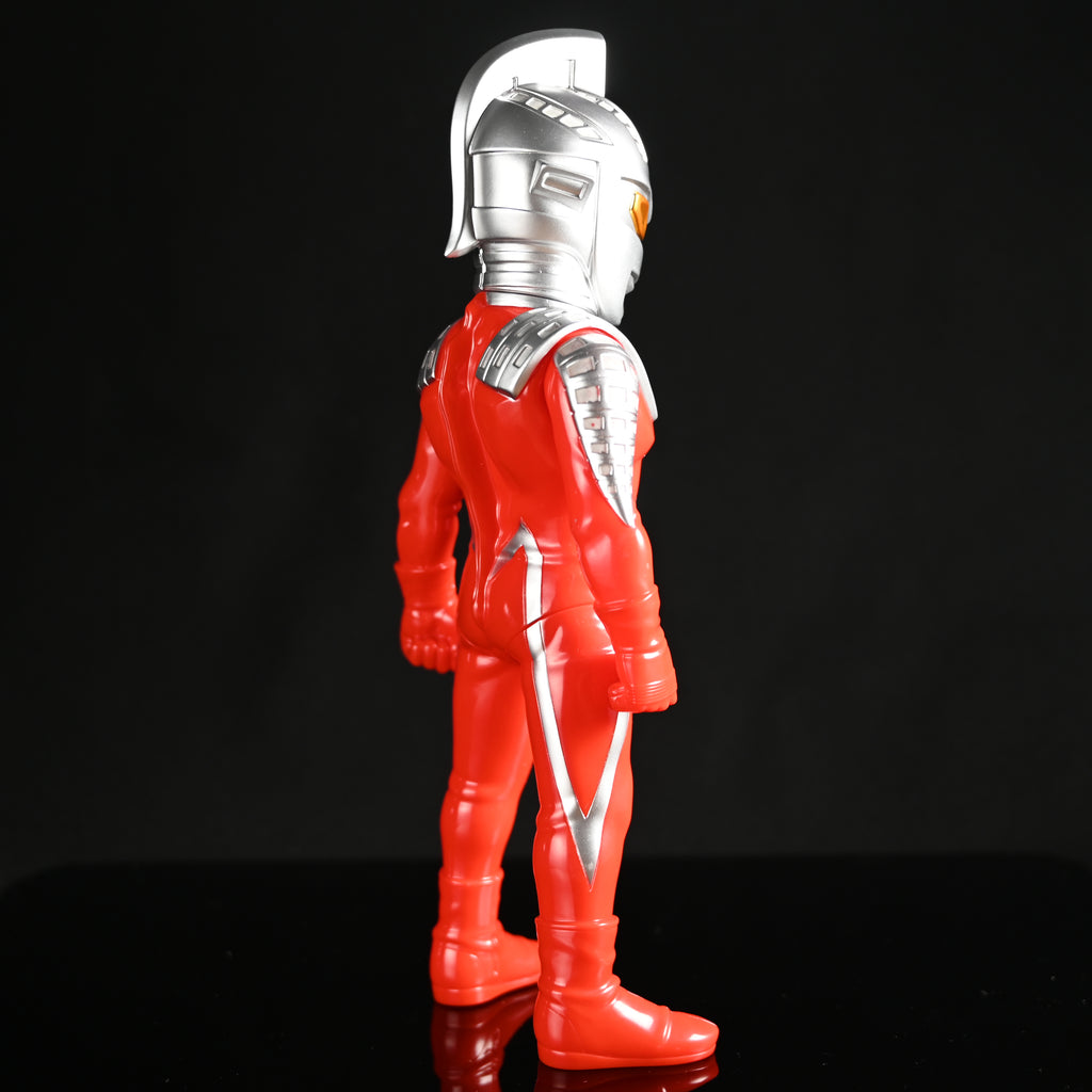 ULTRASEVEN Debut Colorway