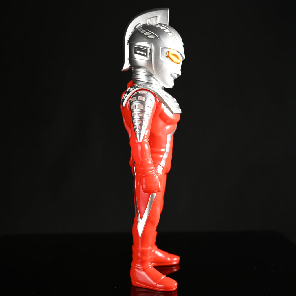 ULTRASEVEN Debut Colorway
