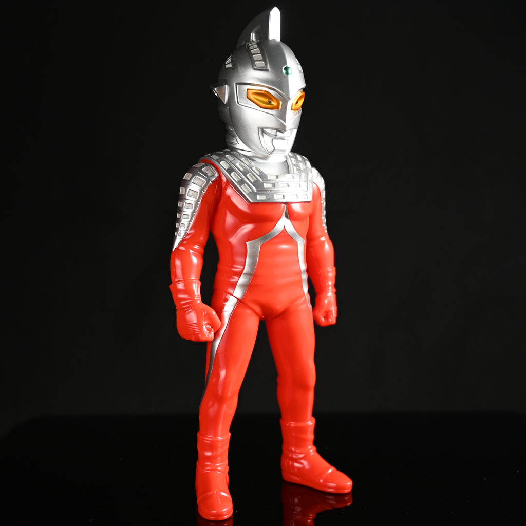 ULTRASEVEN Debut Colorway